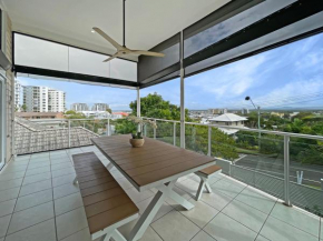 Coastal Haven Retreat Caloundra